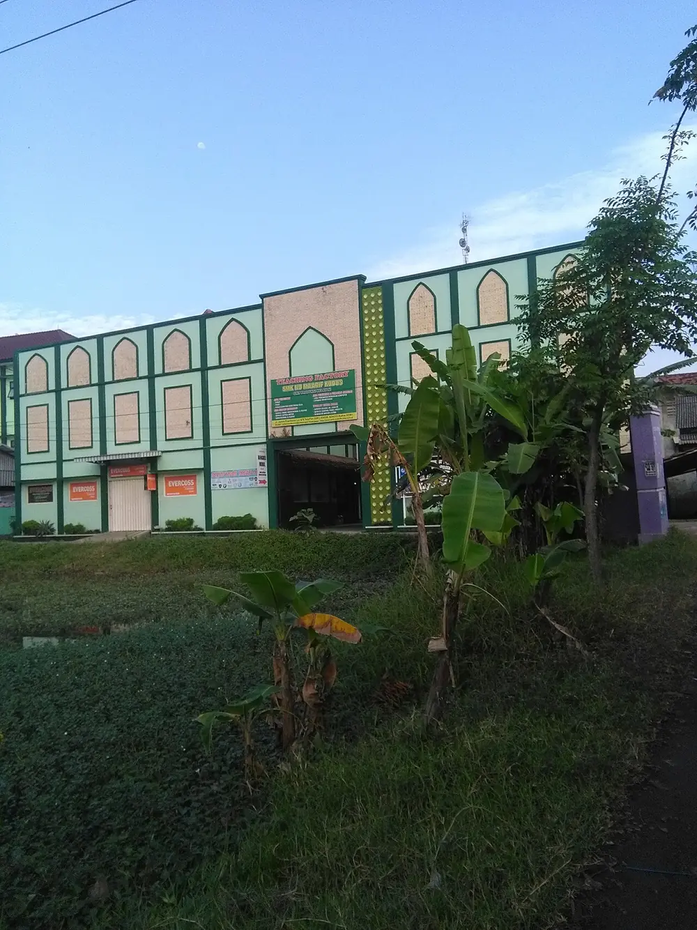 Beach club dan sunset — Berawa, Kemana aja dari Batu Belig