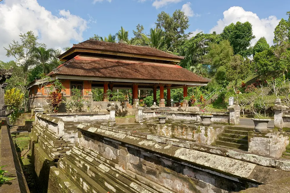 C'est juste à côté — ne vous arrêtez pas à la cascade — Goa Gajah, Où rouler depuis Blangsinga/Tegenungan