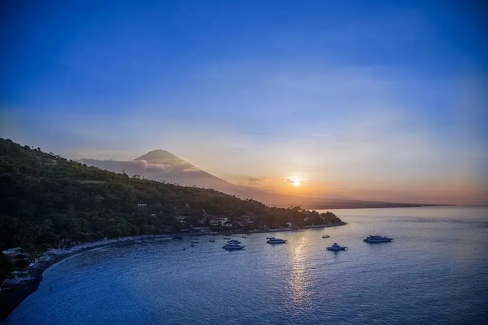 Le point de vue le plus célèbre d'Amed — Bukit Jemeluk, Où rouler depuis Bunutan Amed
