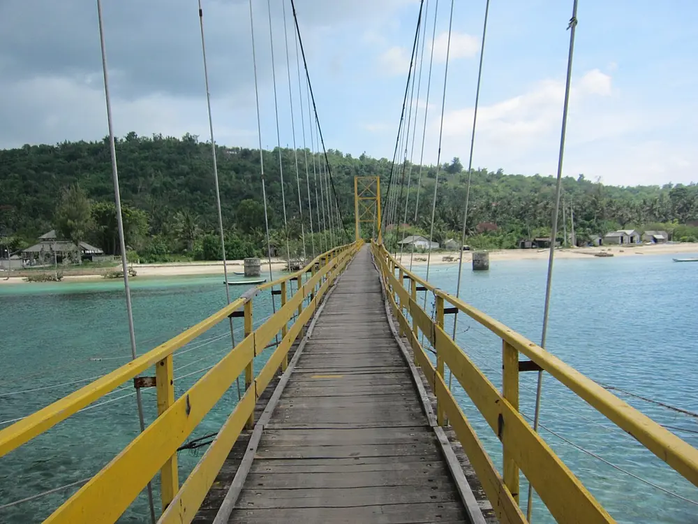 Direction l'île sœur — Jembatan Kuning & Ceningan, Où rouler depuis Jungut Batu Lembongan