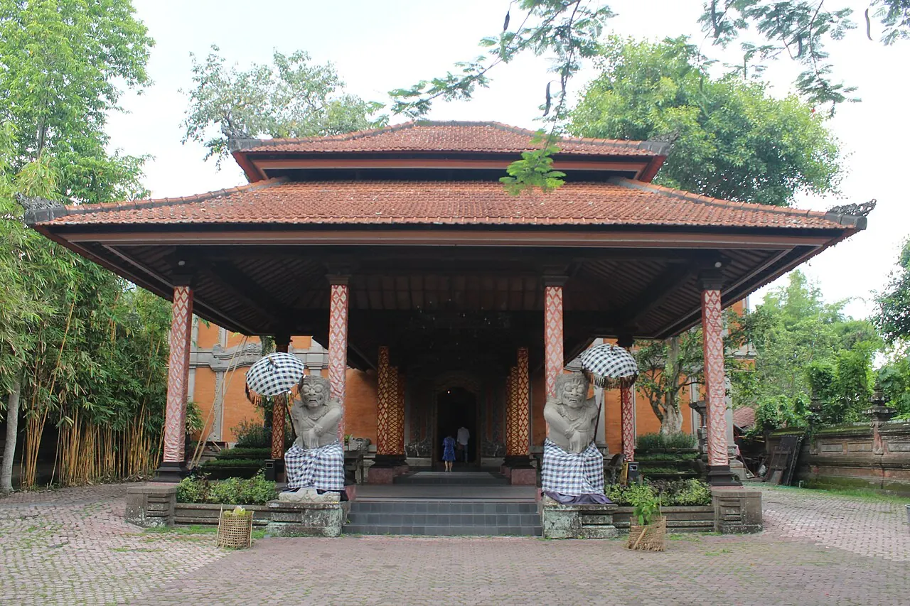 Museum ARMA di Jl. Raya Pengosekan, Ubud