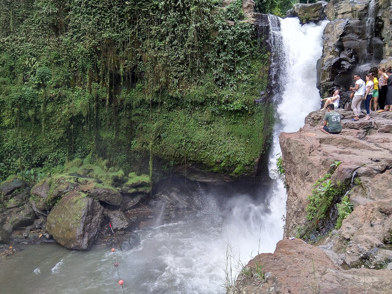 Air terjun Blangsinga, 10 menit dari Pasar Sukawati naik motor