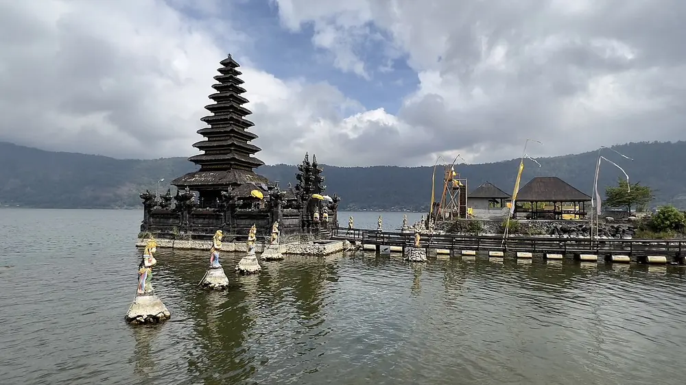 Le temple le plus important de la caldeira — Pura Ulun Danu Batur, Où rouler depuis Toya Bungkah